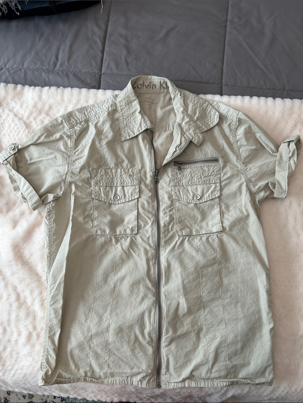 Calvin Klein Light Beige Short-Sleeve Zip Shirt Jacket